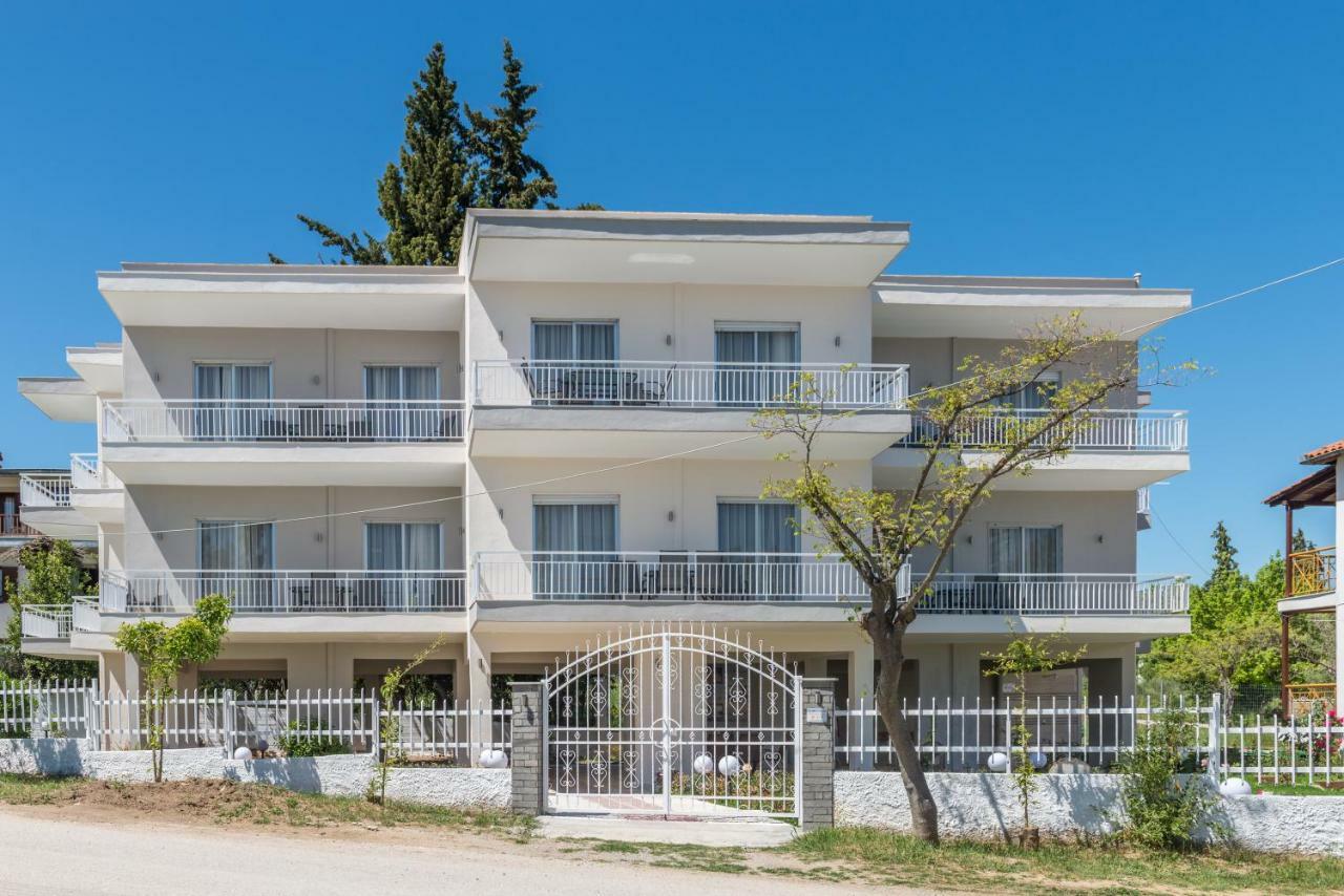 Georgalas Rest Apartments Nea Kallikrateia Exteriér fotografie